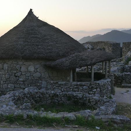 Casita A Estrenar En Finca Con Rio Proxima A Tui, Gondomar Y Portugal. Exterior foto