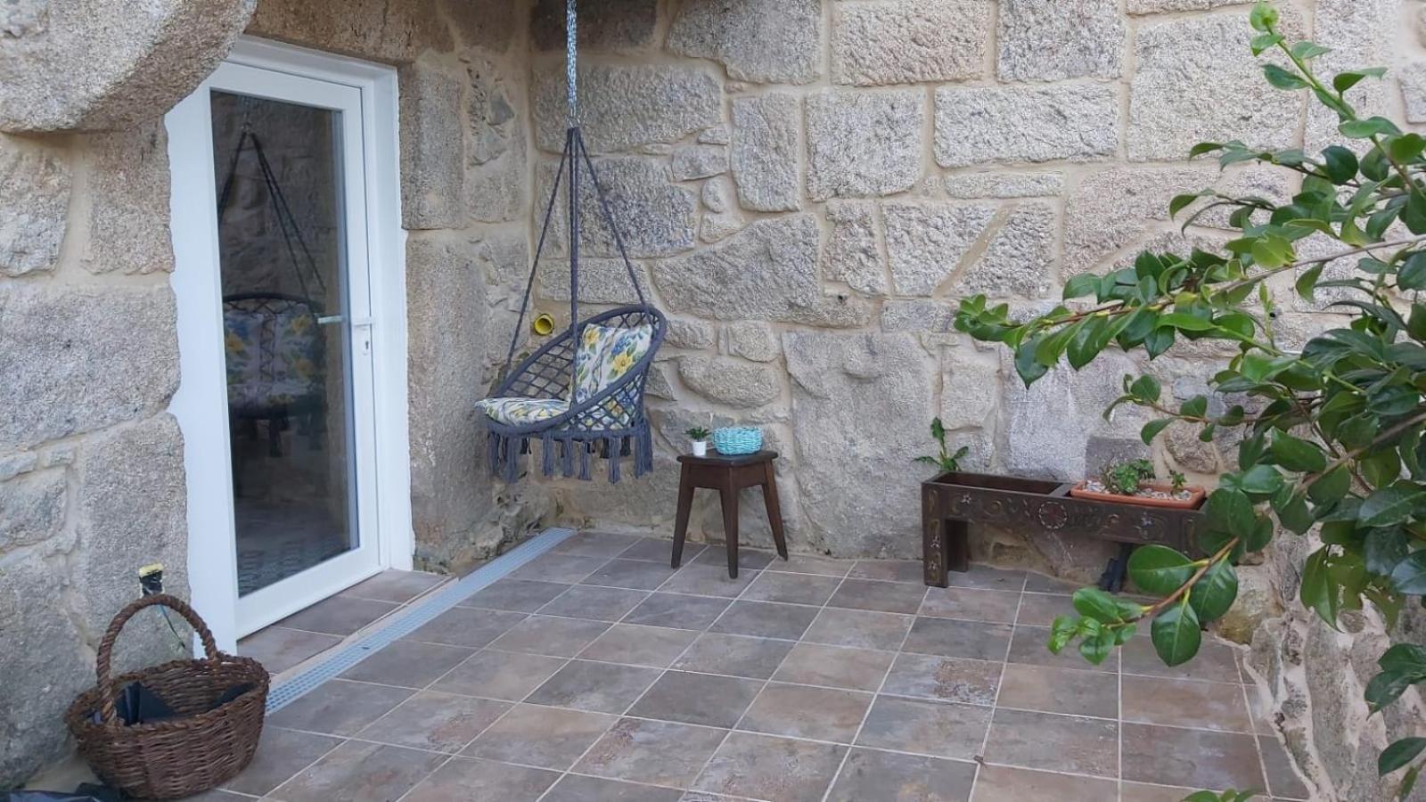 Casita A Estrenar En Finca Con Rio Proxima A Tui, Gondomar Y Portugal. Exterior foto