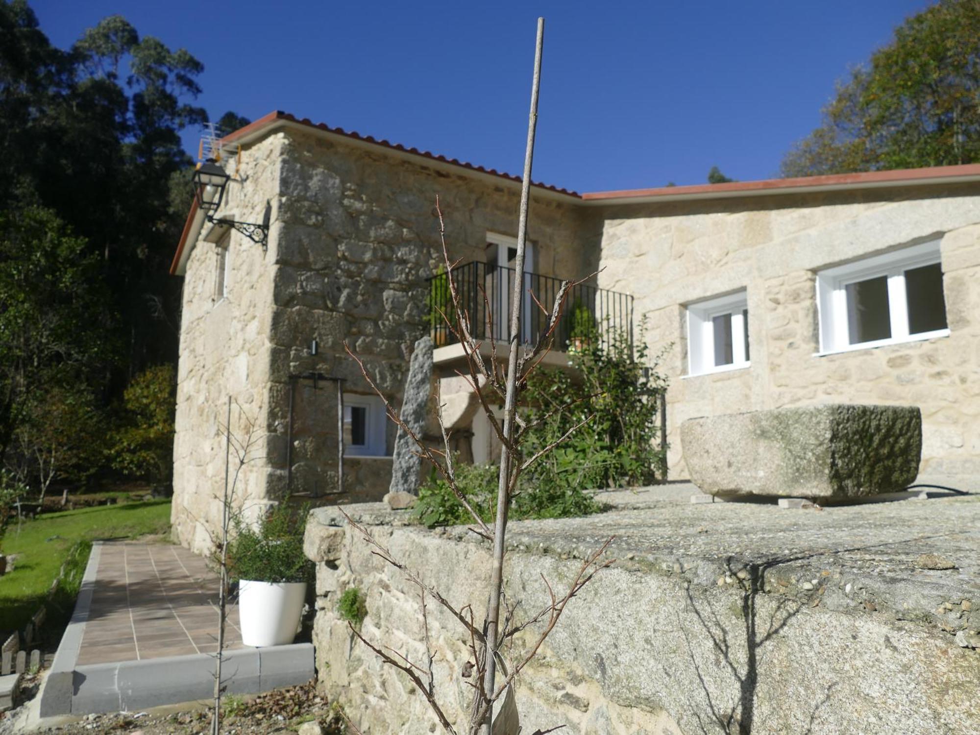 Casita A Estrenar En Finca Con Rio Proxima A Tui, Gondomar Y Portugal. Exterior foto