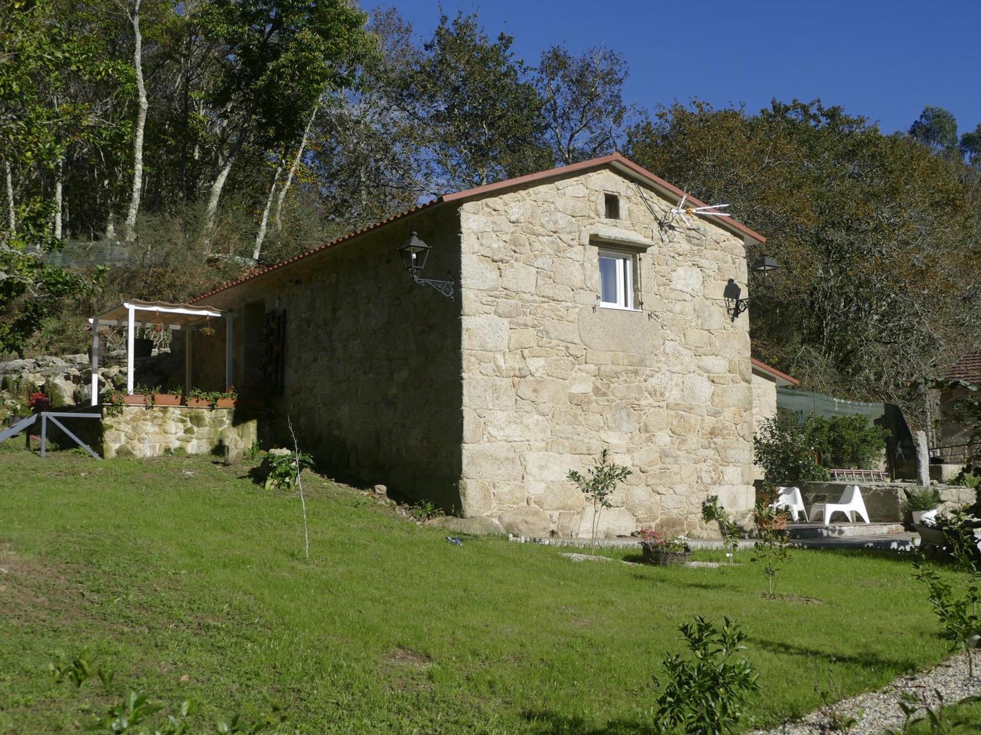 Casita A Estrenar En Finca Con Rio Proxima A Tui, Gondomar Y Portugal. Exterior foto